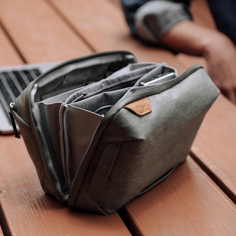 Tech Accessories Designer - for Peak Design Tech Pouch Digital